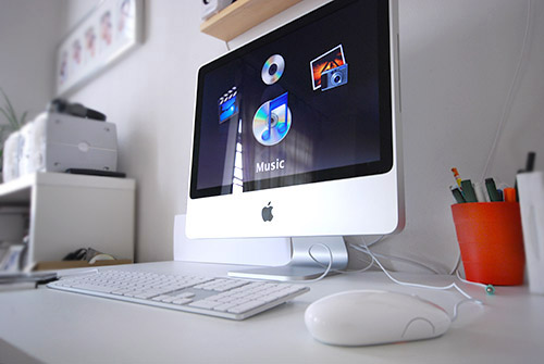 Apple iMac — 2